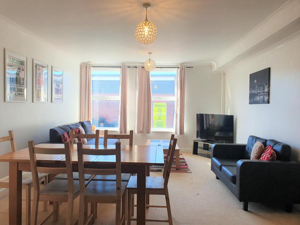 Old Town Apartments Swindon Extérieur photo