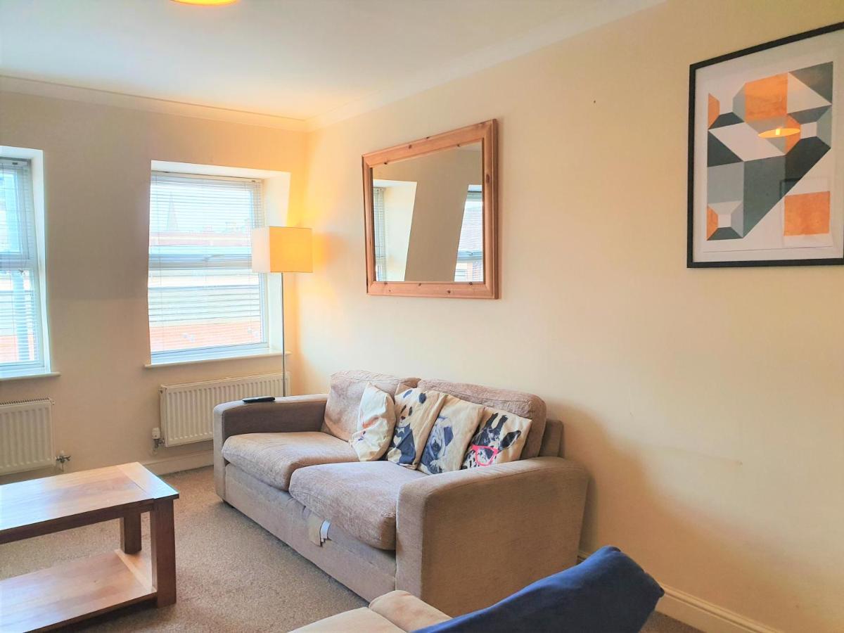 Old Town Apartments Swindon Extérieur photo